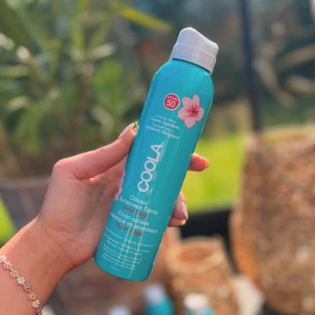 COOLA Classic Suncreen Spray Guava Mango SPF50, 177 ml.